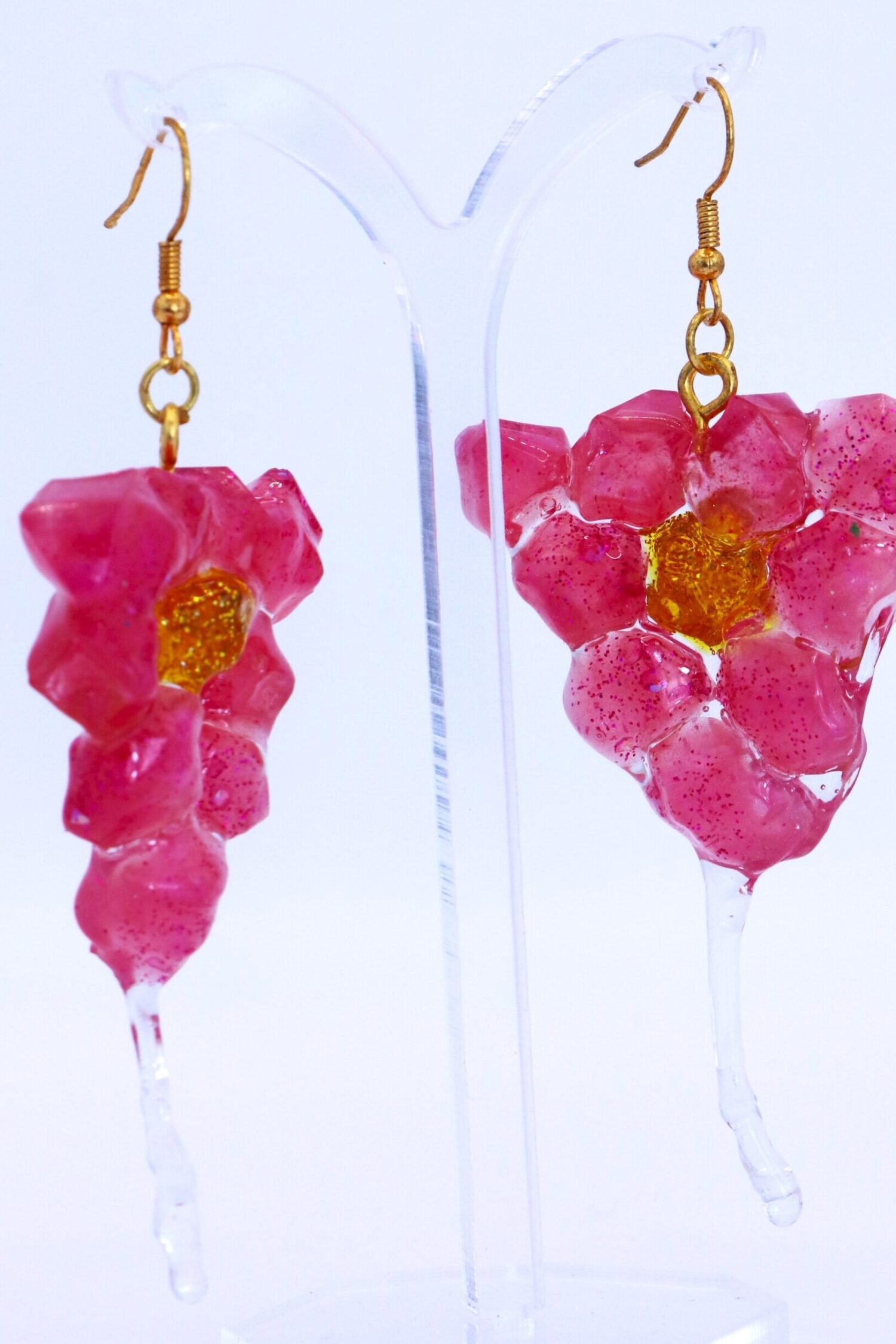 Handmade sakura-inspired pink and gold resin earrings – Eternal Raine